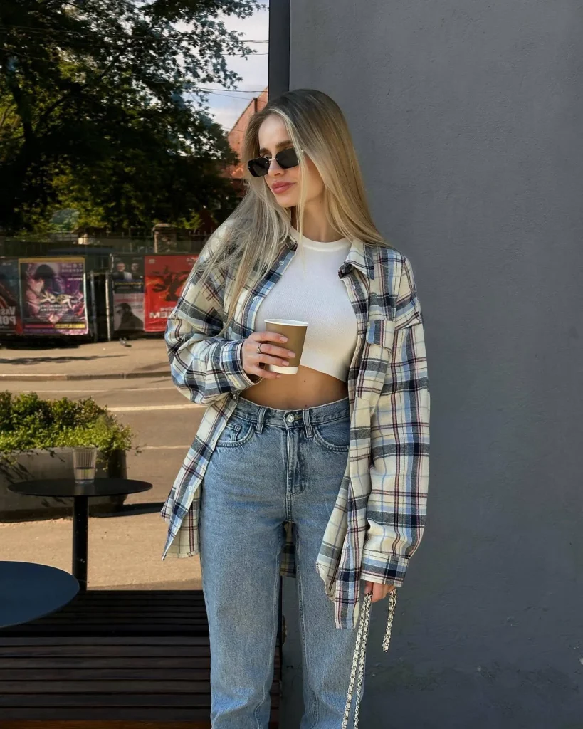 Хелен, 20 лет - VIP эскортница в Москве. Рост 169, вес 48, грудь 3, цена от ₽16400.